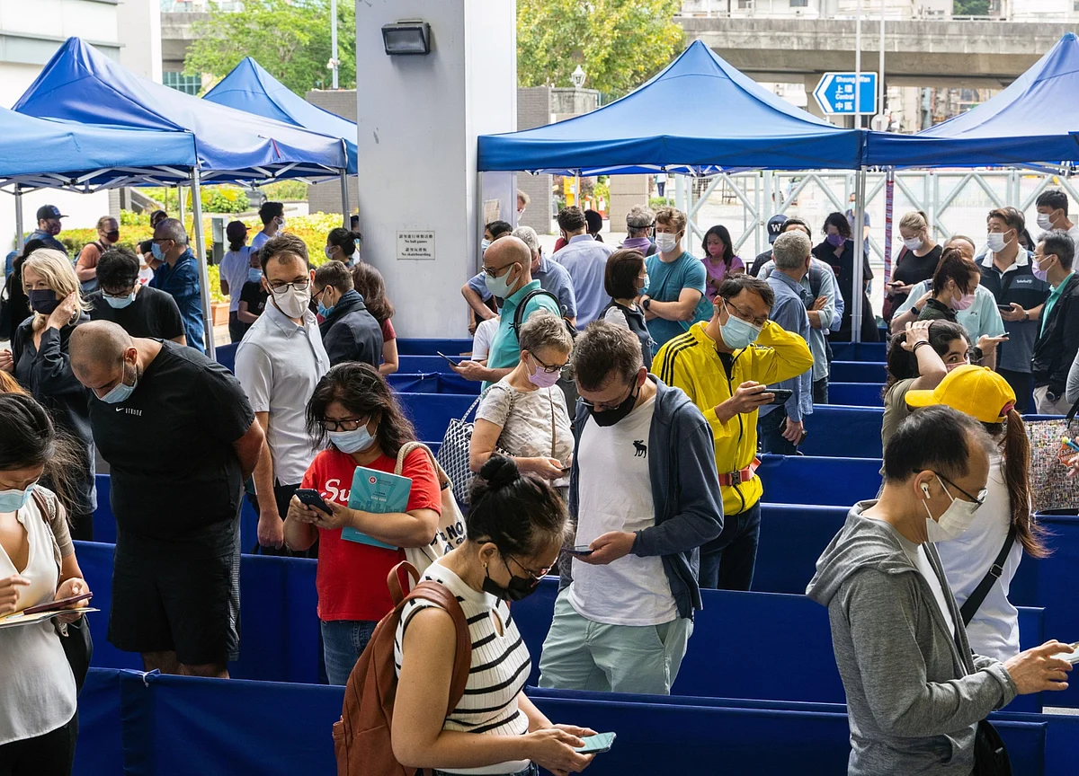 Unused Shots Pile Up as Mistrust Mars Hong Kong Vaccinations