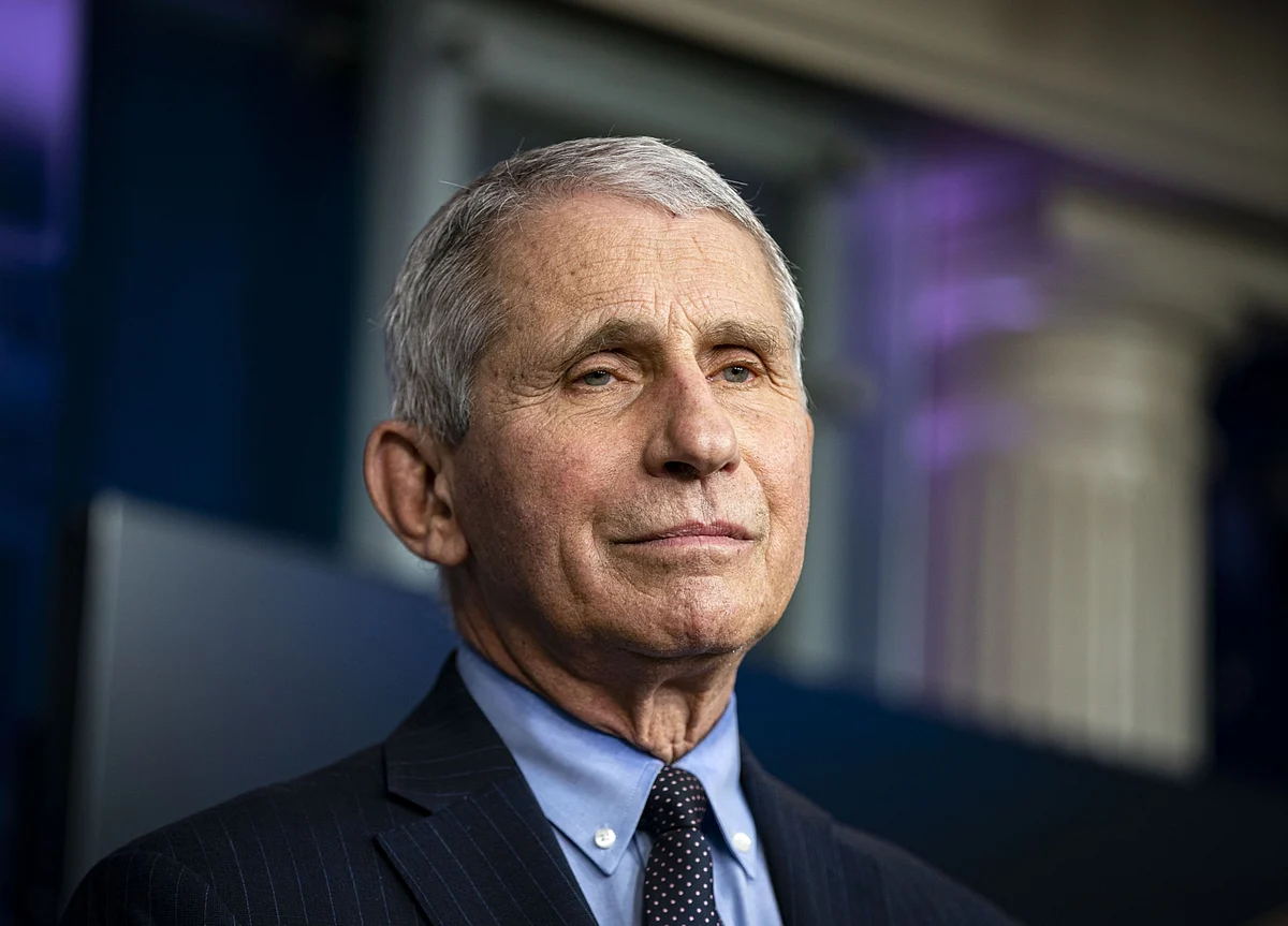 Fauci Sees Pfizer Shot Clearance for Teens ‘Within Days’