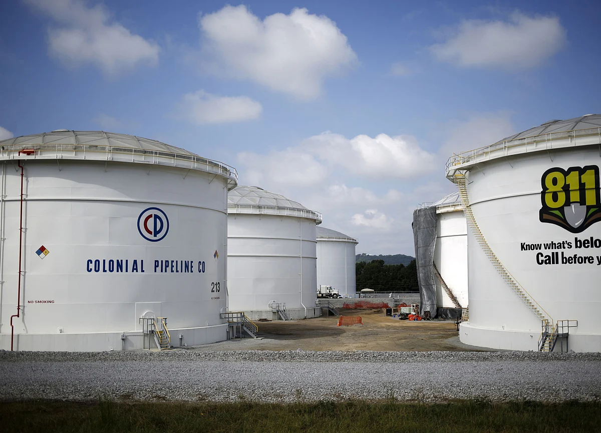 U.S. Waives Trucker Limits to Haul Fuel Amid Pipeline Shutdown