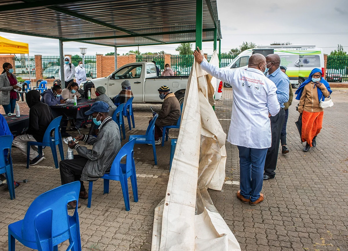 Vaccine Shortage Crushes Africa’s Hopes for an Economic Revival