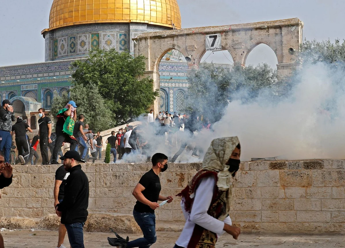 Gaza Militants’ Rocket Fire Spurs Israeli Air Raids, Killing 20