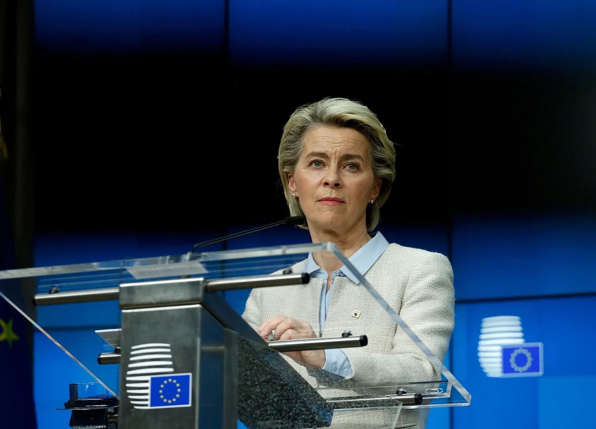 U.S., EU Slam Belarus ‘Piracy’ as Pressure Builds Over Arrest