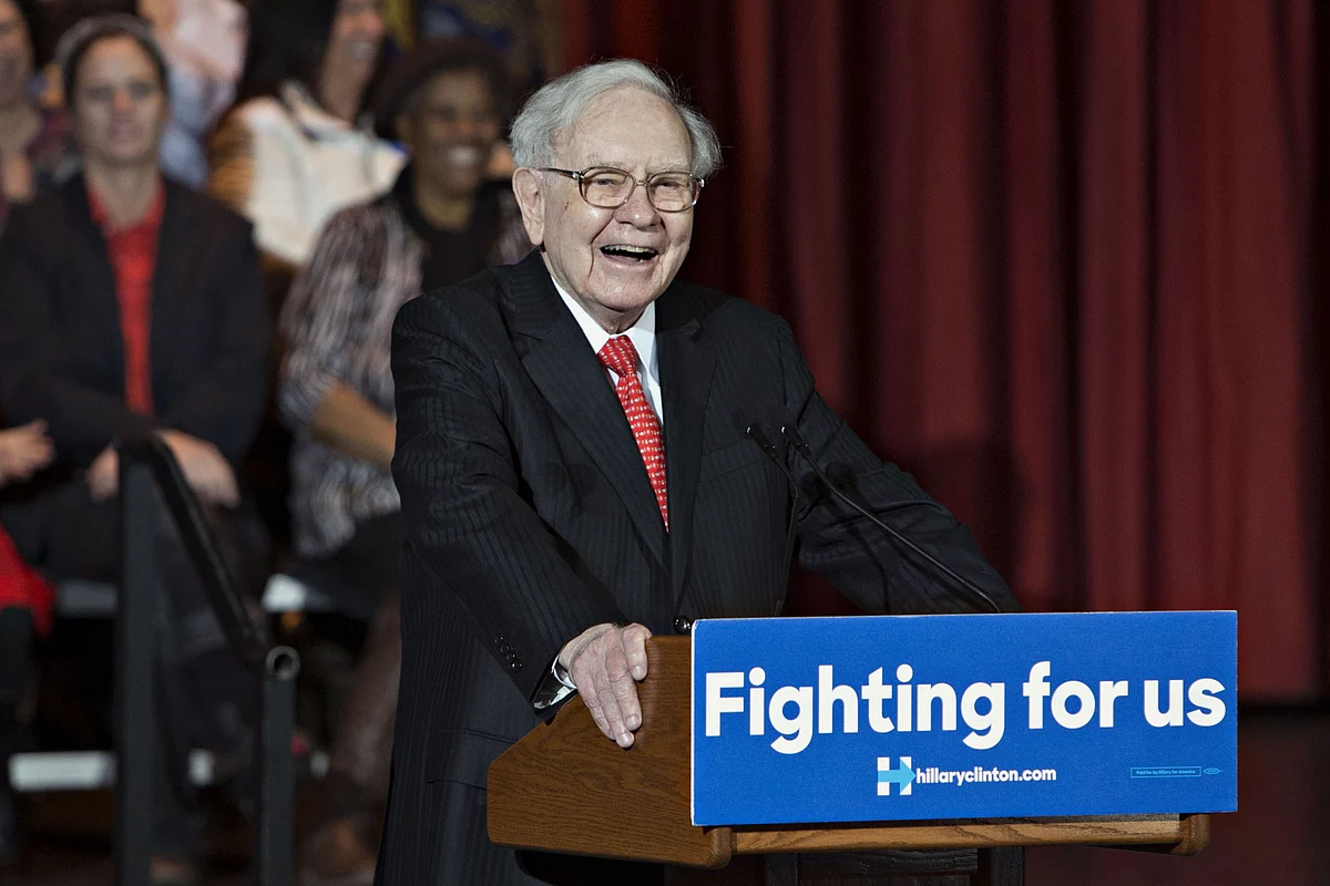 Buffett Says Better Economic Recovery Clouded Airlines Decision