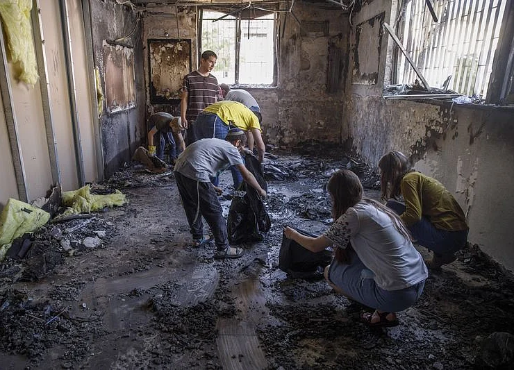 Israel, Hamas Clash Fuels Communal Fighting on City Streets