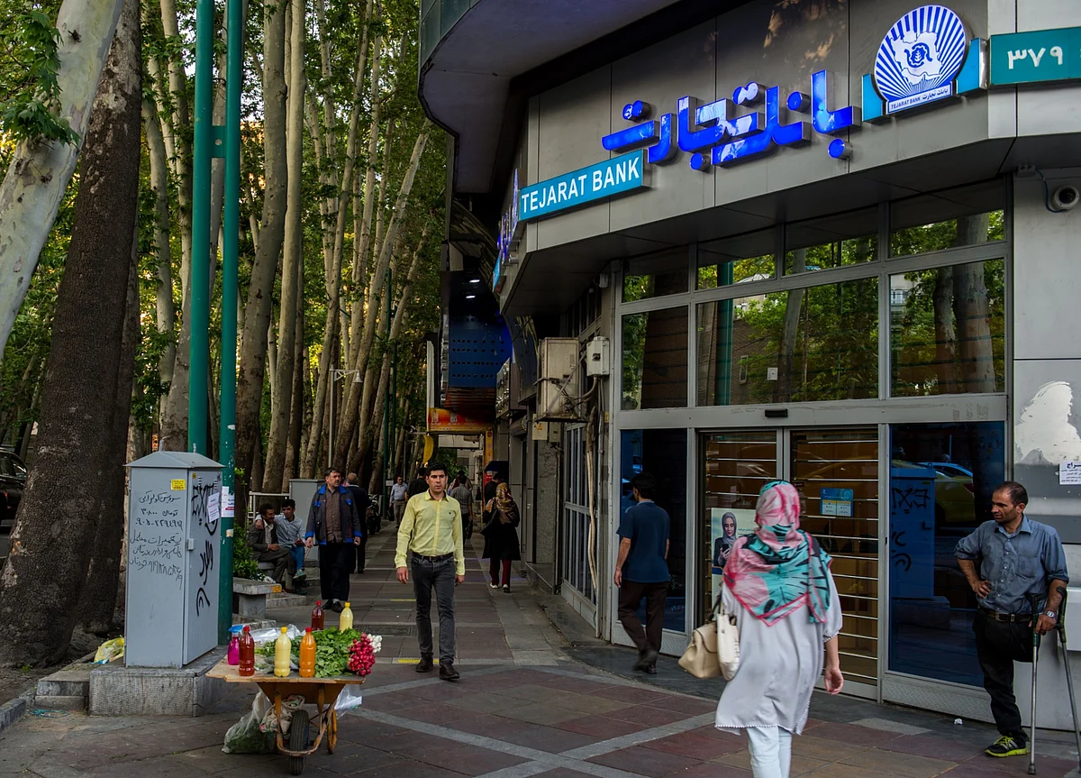 Banking Is Center Stage as Iran Seeks Nuclear Deal That Delivers