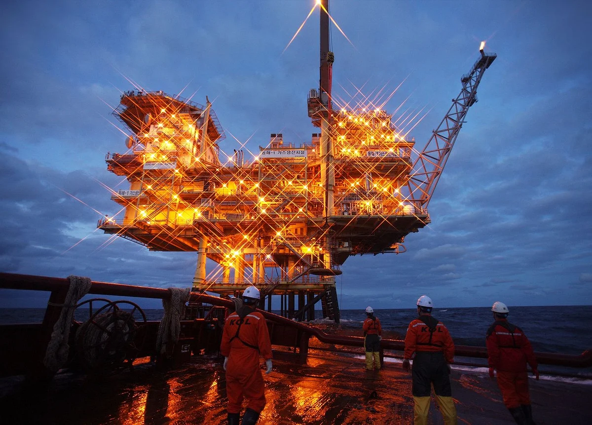 Pumping CO2 Deep Under the Sea Could Help Korea Hit Net Zero
