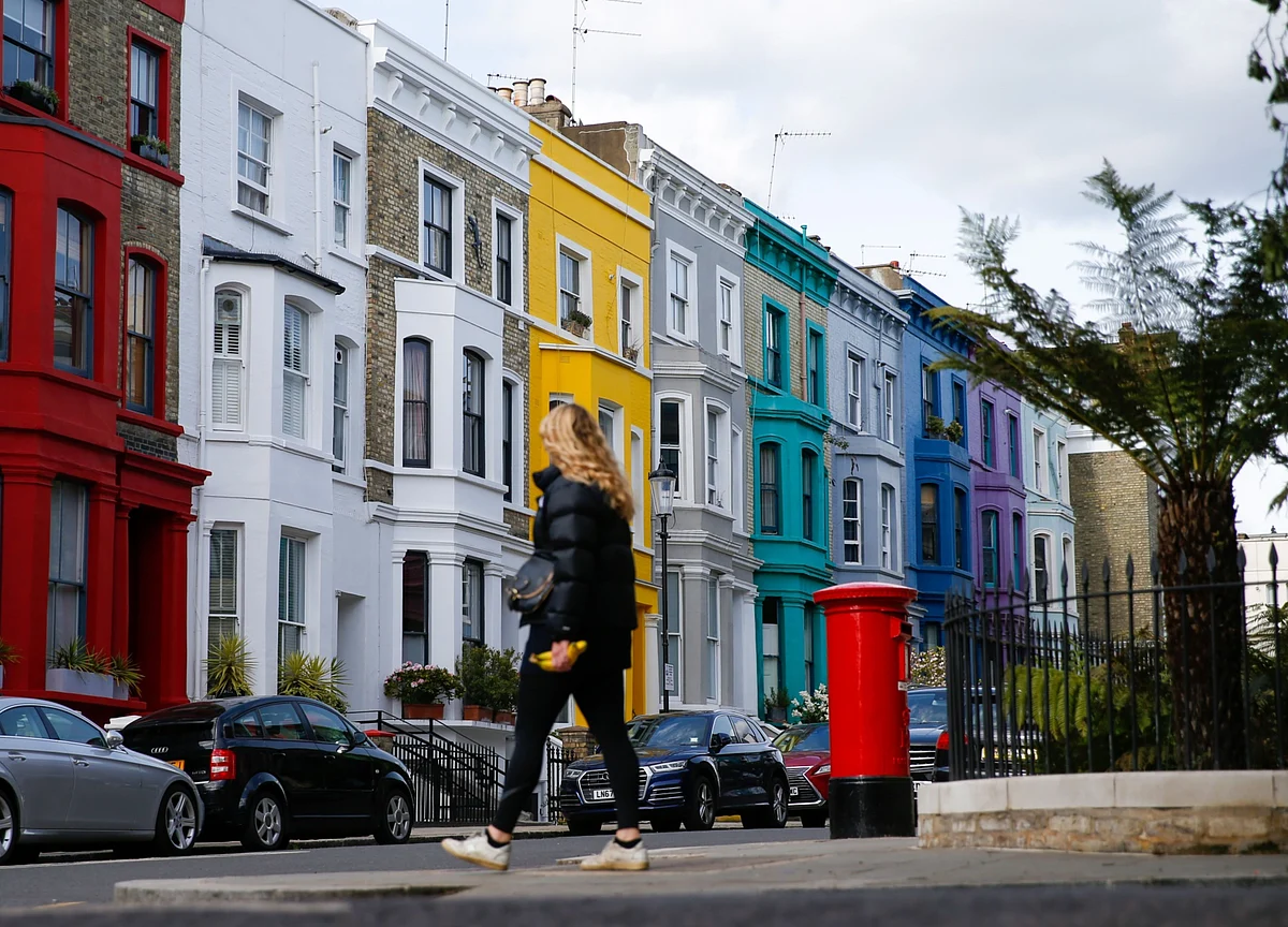 U.K. House Prices Register Fastest Annual Growth Since 2007