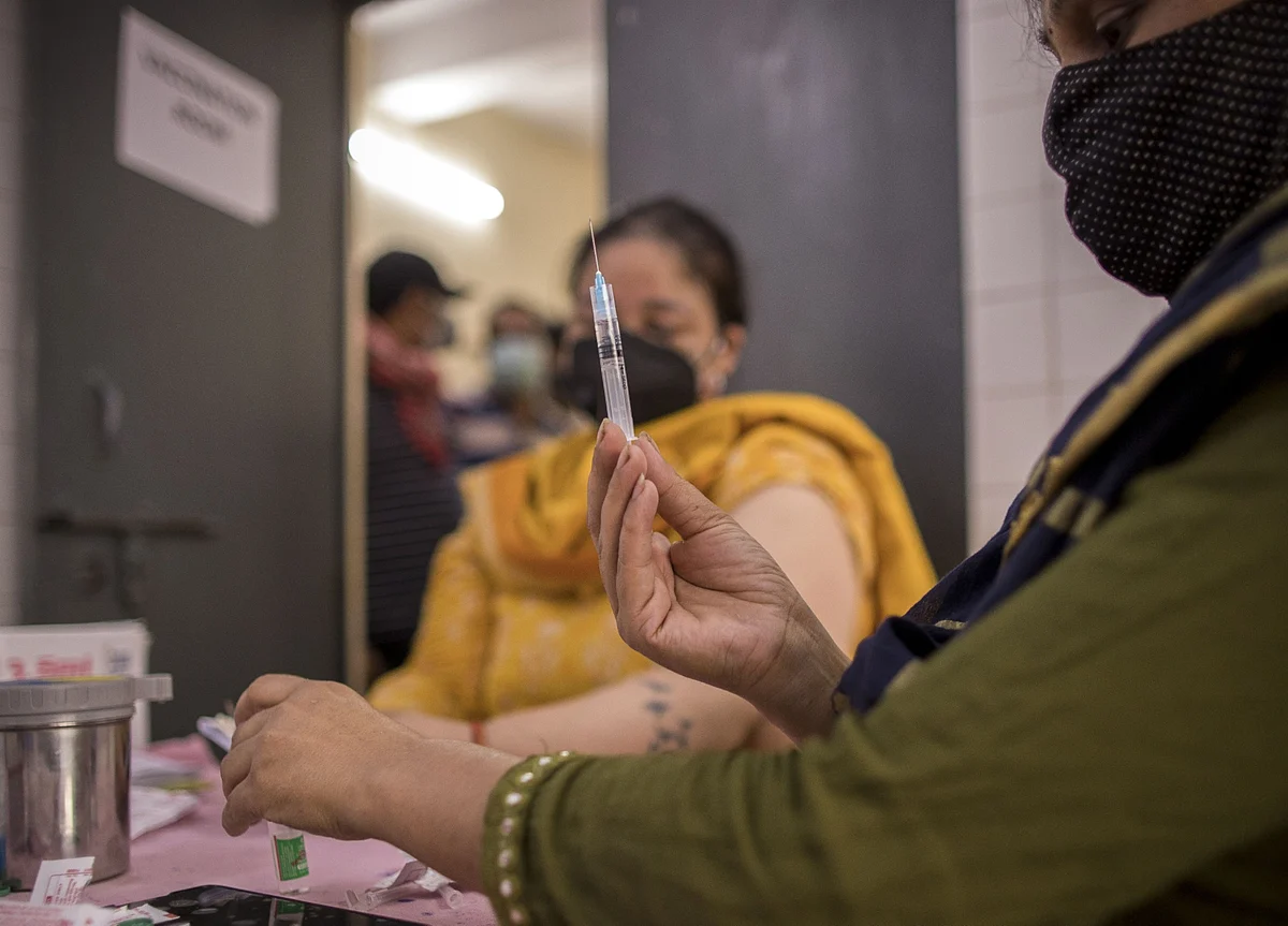 Supreme Court Asks Modi to Make Inclusive India Vaccine Policy