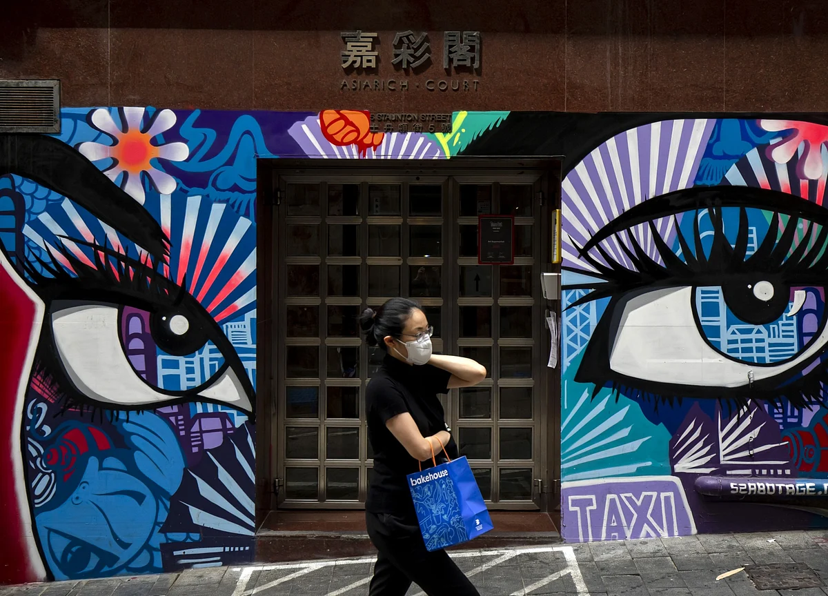 Stay or Move to U.K.? Hong Kong Locals Face Hard Choice as China Reshapes City