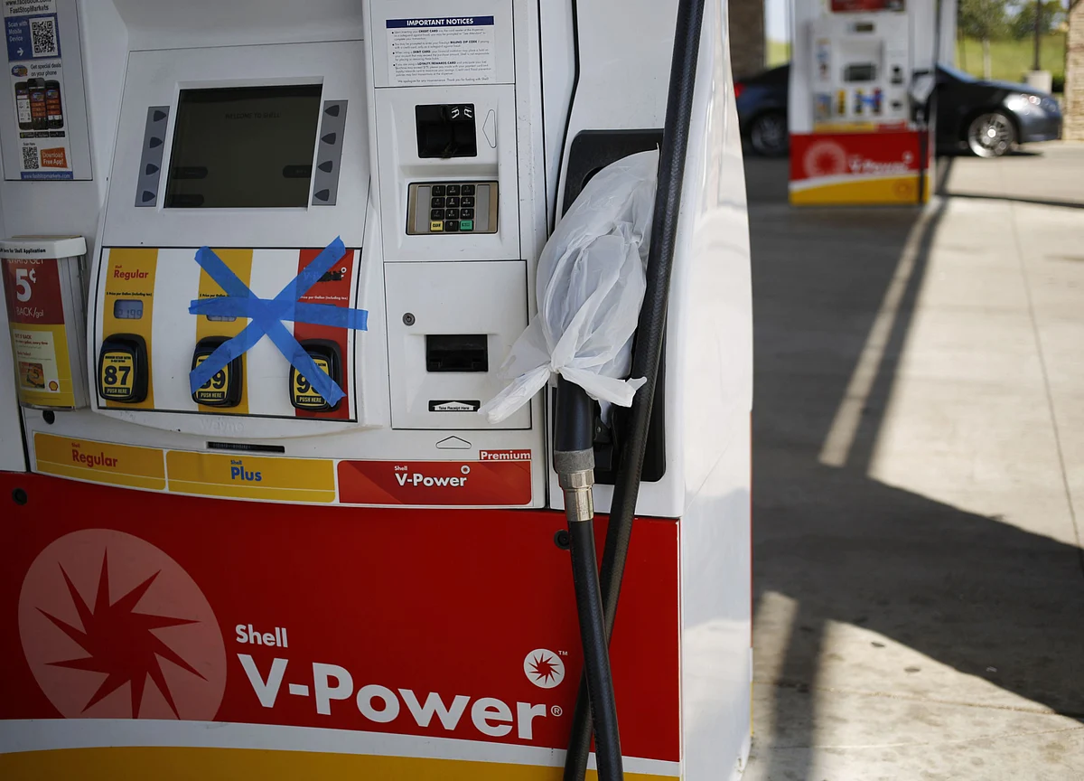 Gas Stations Run Dry as Pipeline Races to Recover From Hacking