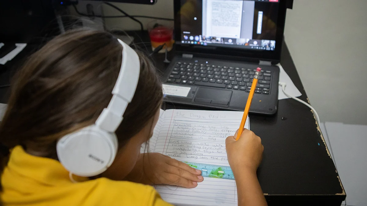 <div class="paragraphs"><p>A student attends an online class from home. (Photographer: Jayme Gershen/Bloomberg)</p></div>