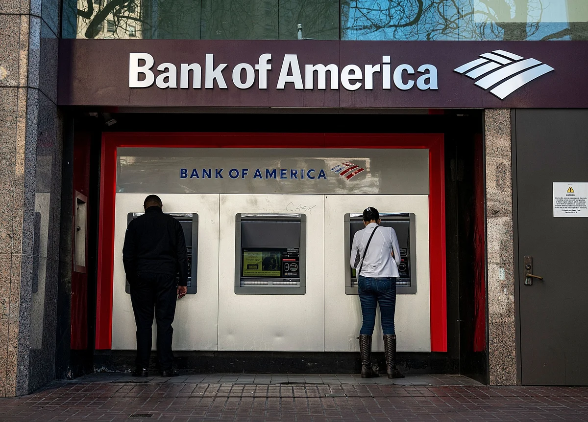 Bank of America to Raise Minimum Wage to $25 Per Hour in Race for Talent