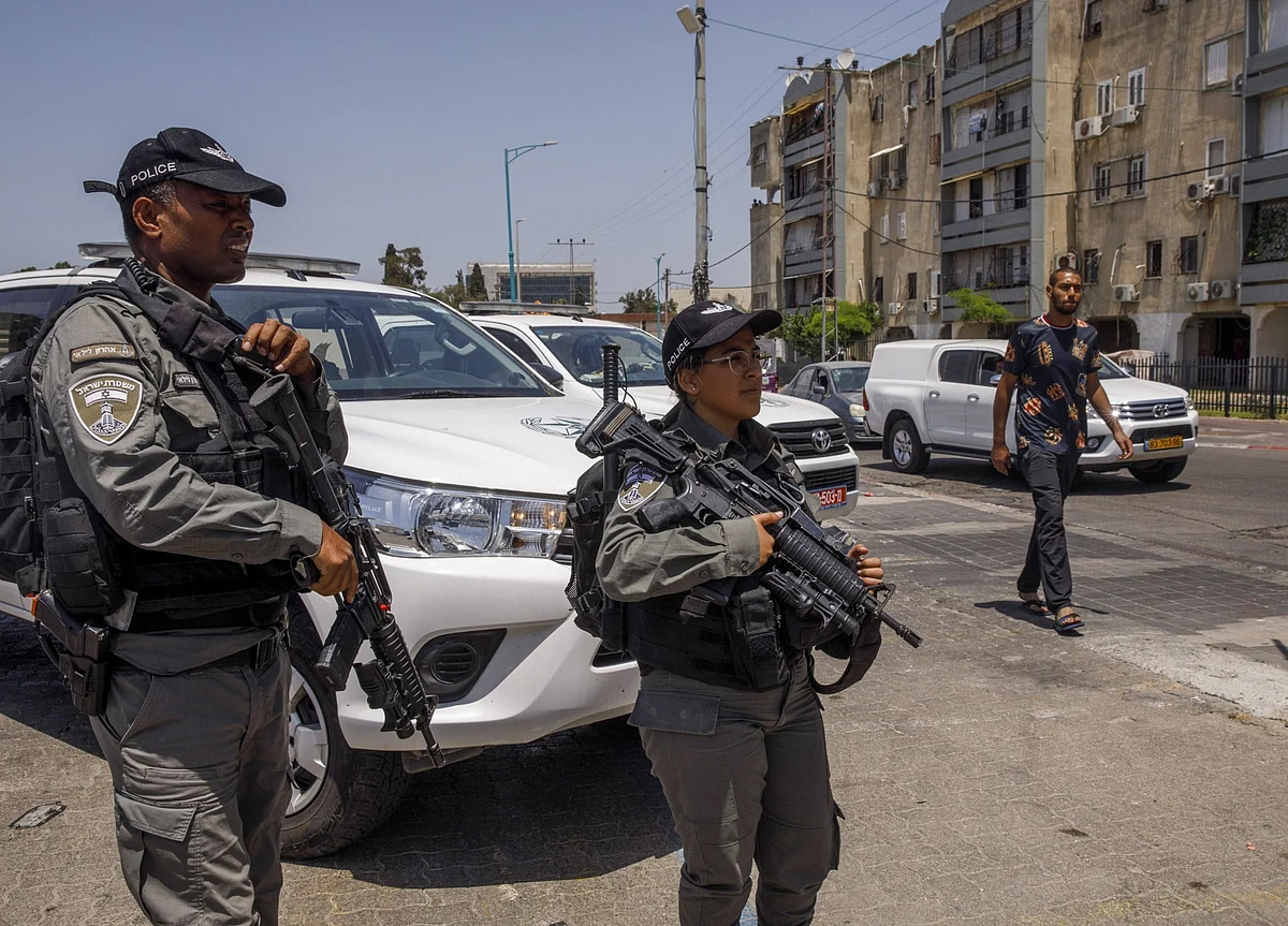 Israel Trades Fire With Gaza as Clashes Spread to West Bank