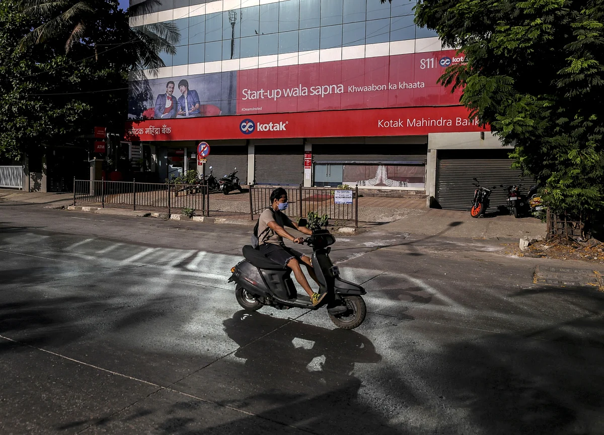Kotak Mahindra Profit Misses Estimate as Loan Provisions Rise