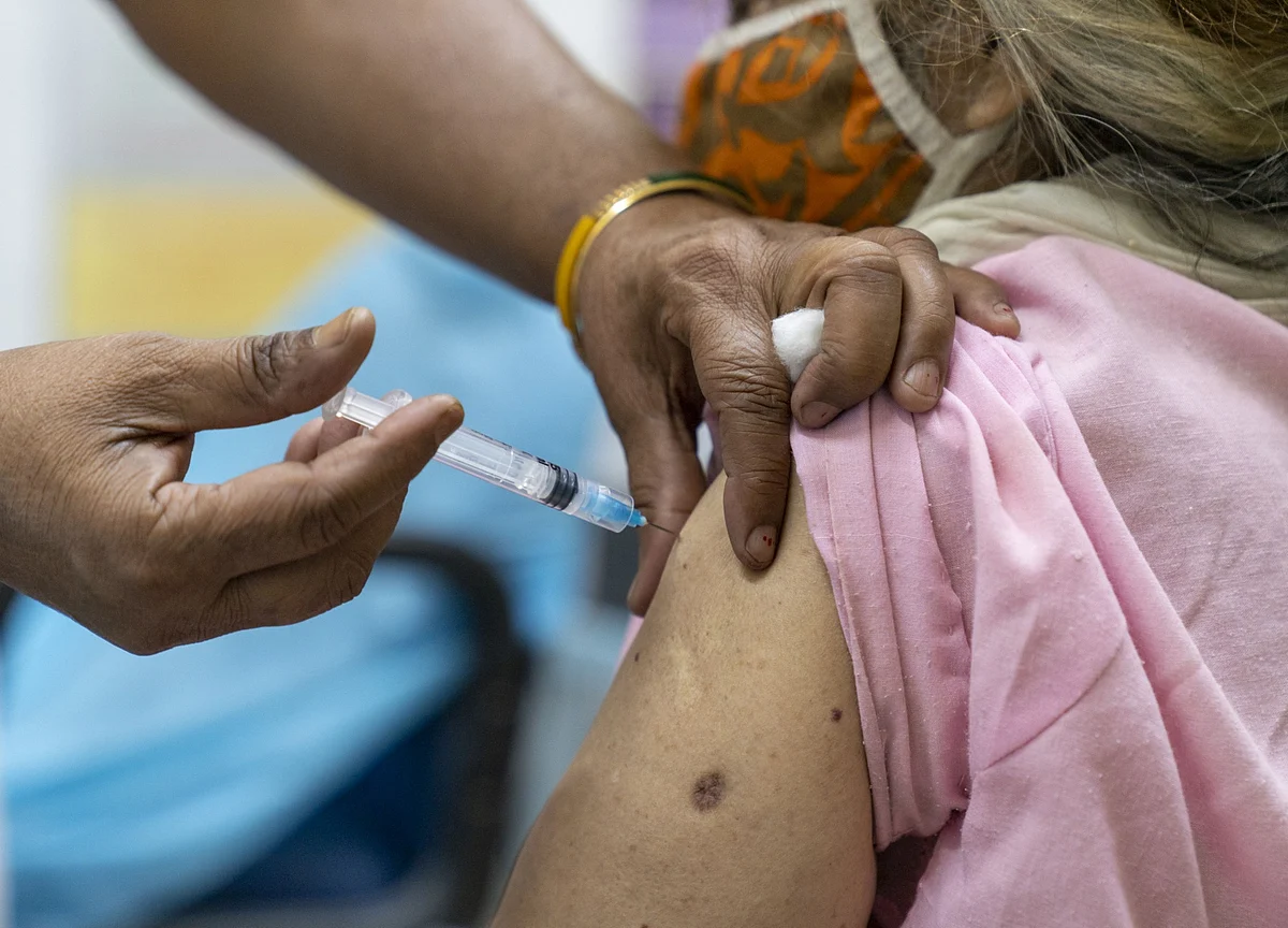 India’s Vaccine Drive For 18-44 Year Olds Off To A Slow Start