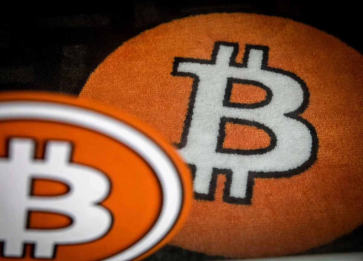 Musk Fuels Bitcoin Volatility by Saying Tesla Hasn’t Sold Stake