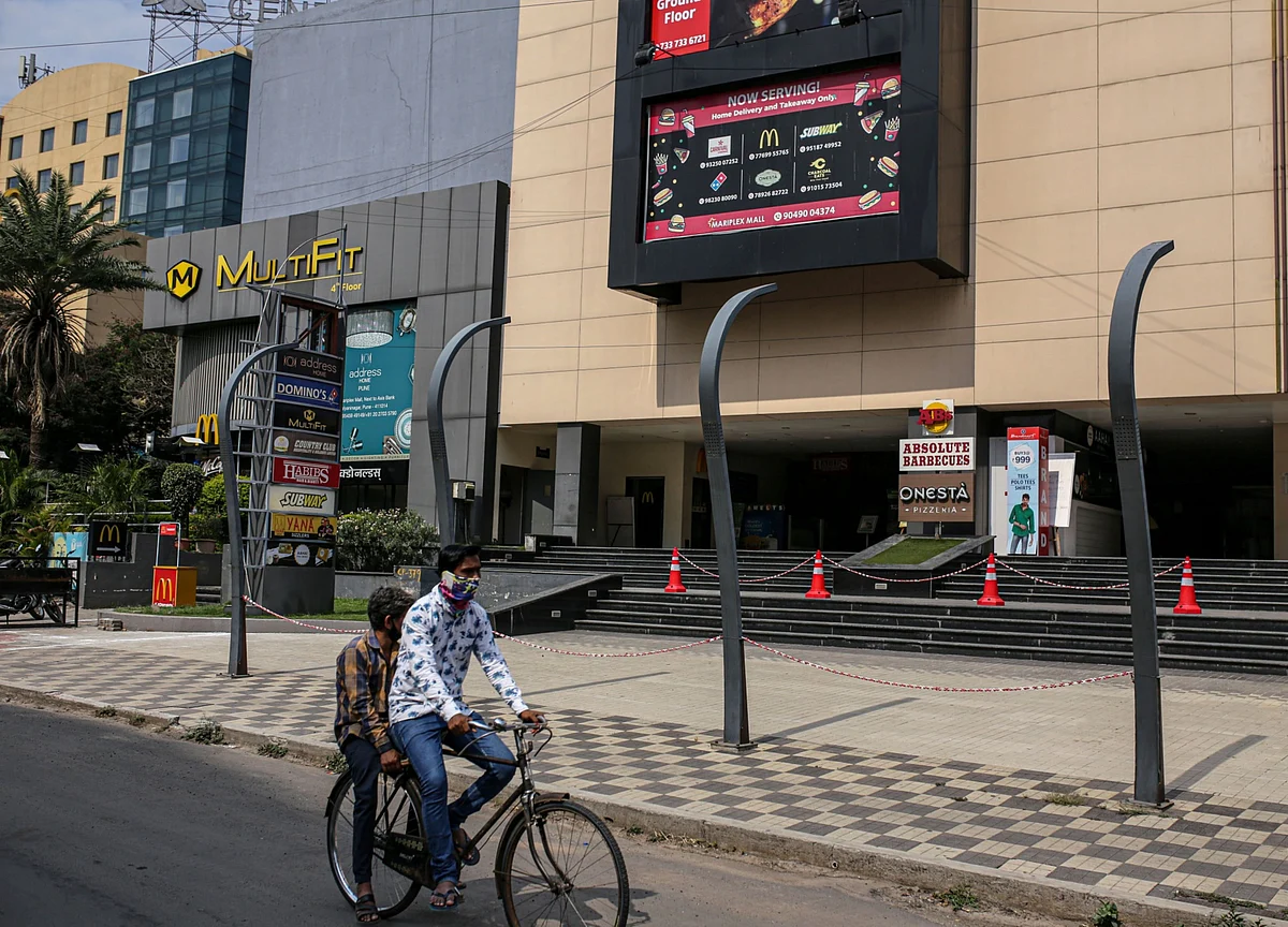 Consumption Hit From India’s Virus Wave Seen Denting Economy