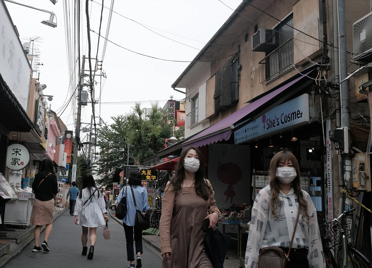 U.S. Infections Hit Low; South Africa Clamps Down: Virus Update