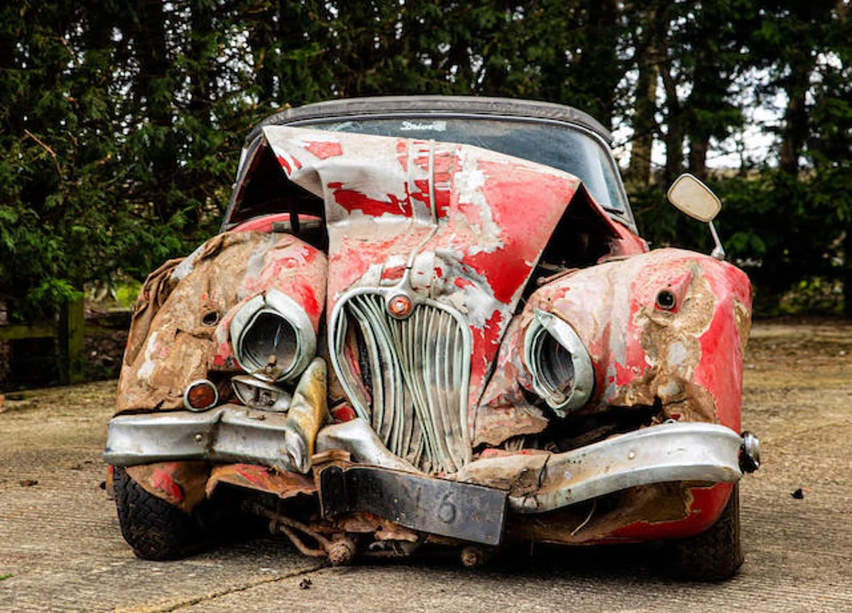 This Crumpled, Derelict Jaguar Sold for Six Times Its Value