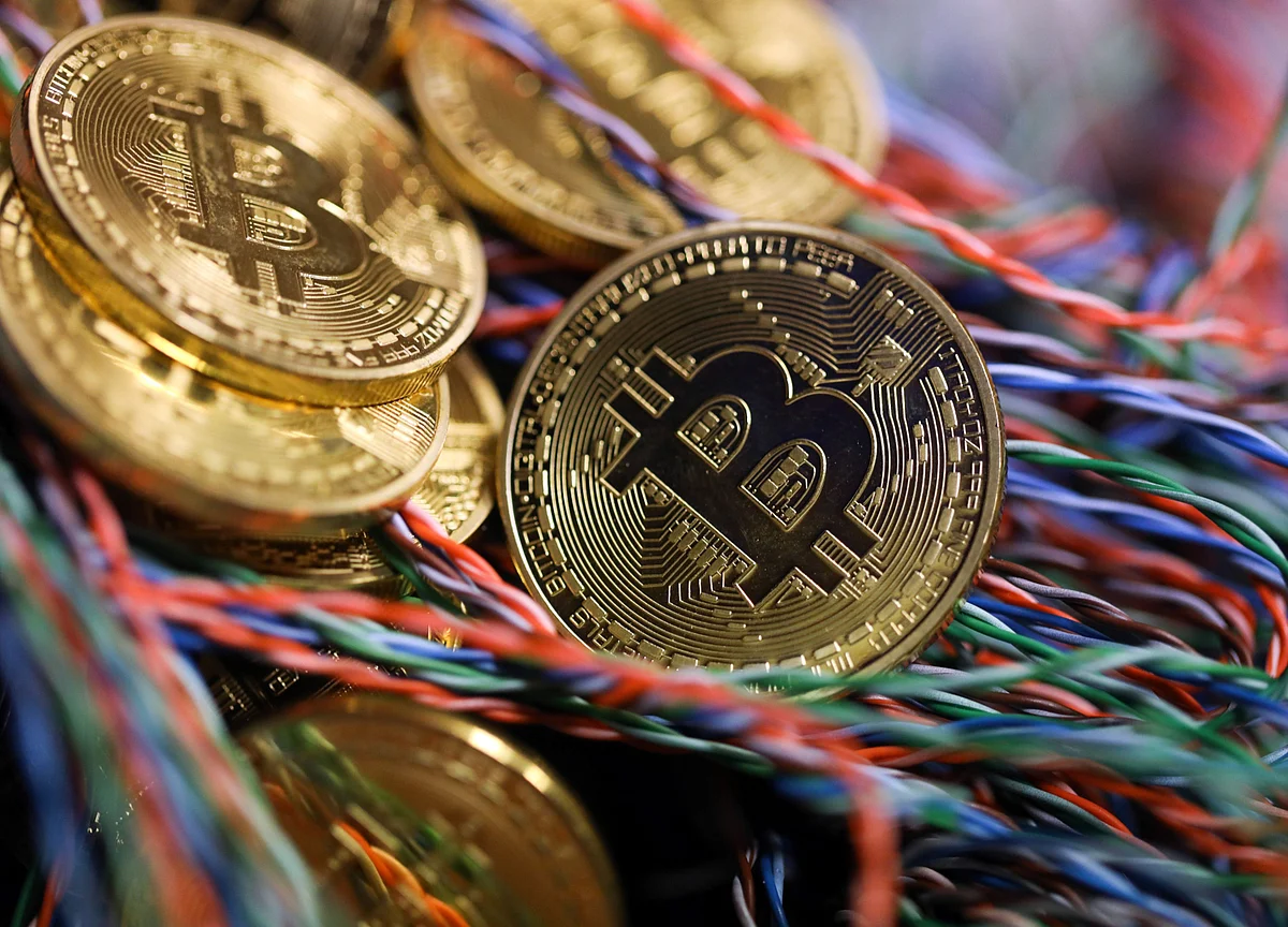 China Crypto Clampdown Sends Bitcoin Closer to Key $30,000 Level
