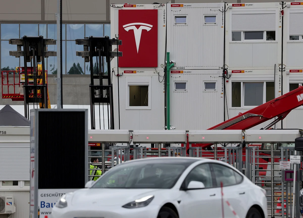 Tesla Steps Up Senior Recruitment in India Amid Push Into Nation