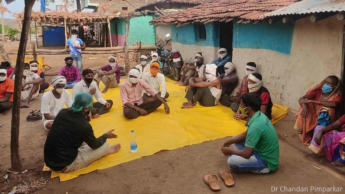 <div class="paragraphs"><p>A meeting underway in Pipadari village of Chikhaldara taluka.</p></div>