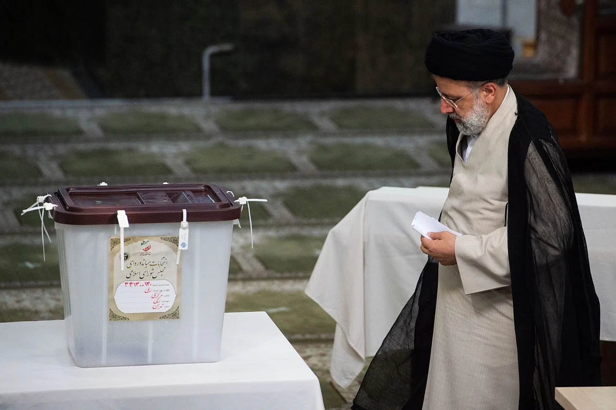 World Powers Meet on Nuclear Deal After Iran Hardliner Wins