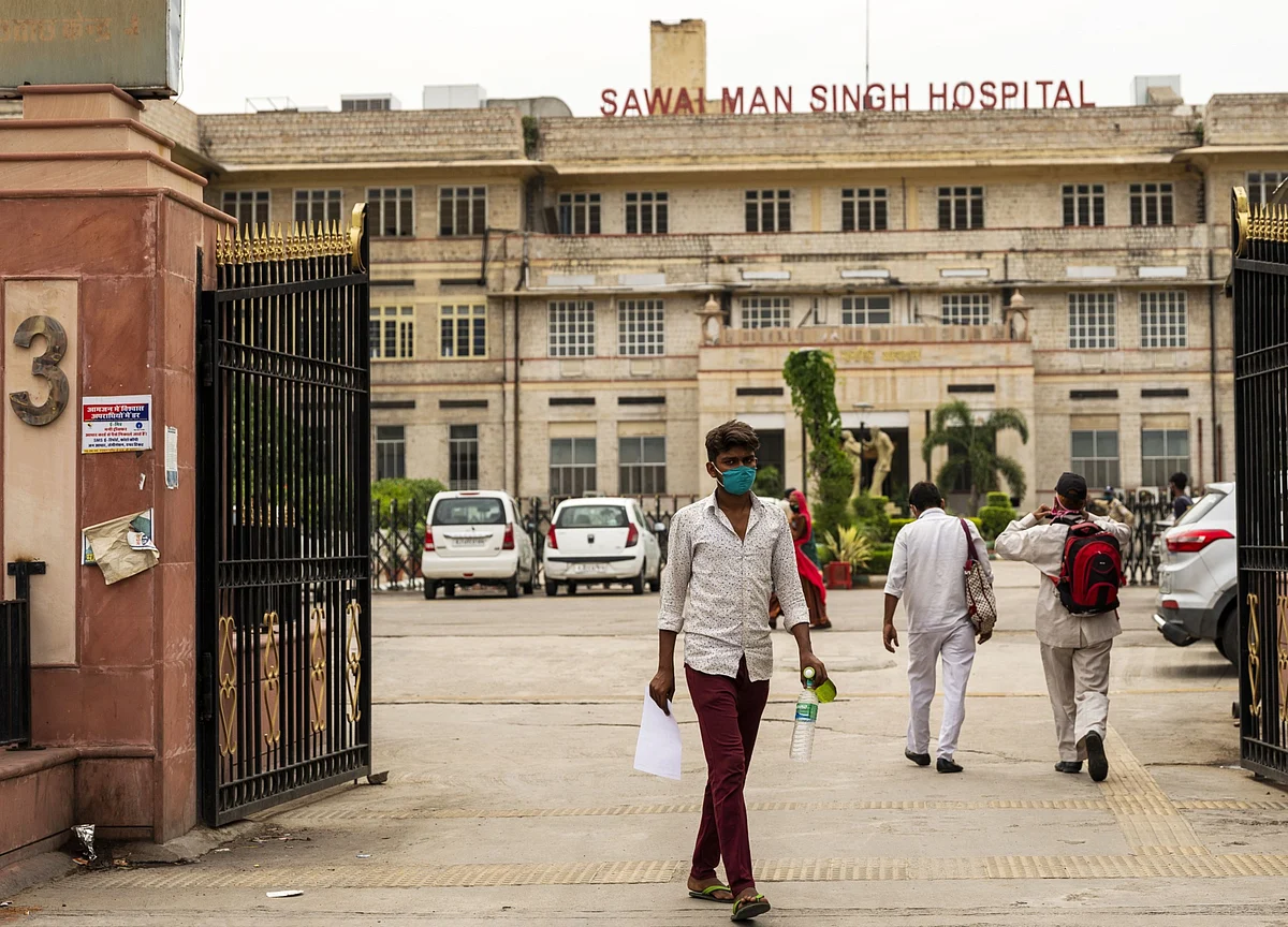 Covid-19 India Updates: New Infections Drop Below 1 Lakh; Free Vaccine For All