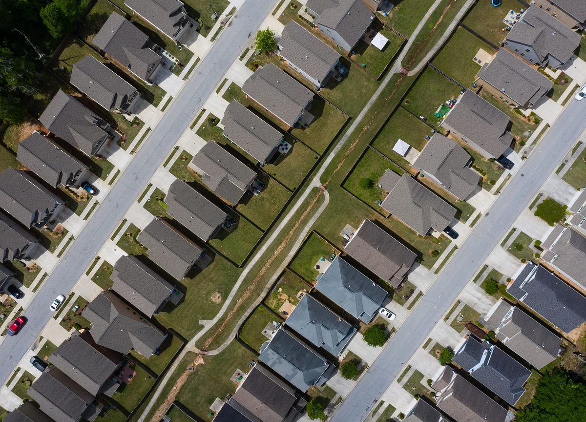 U.S. New-Home Sales Post Surprise Drop Amid Record-High Prices