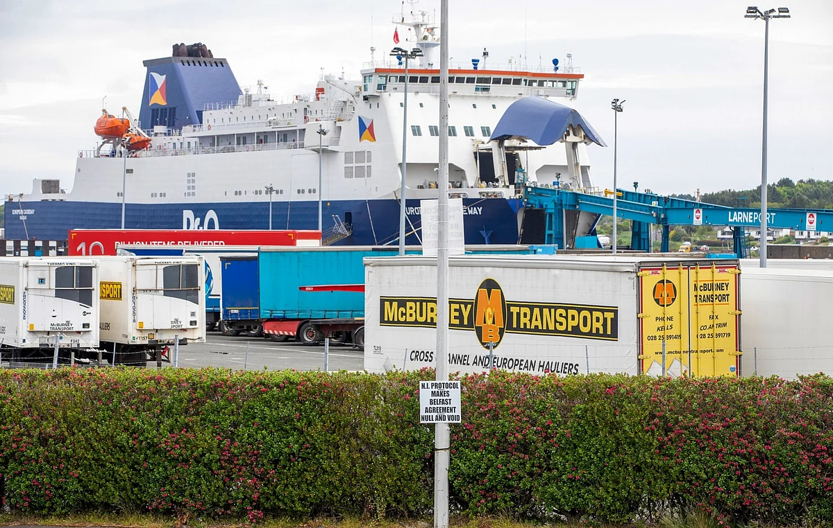 Hopes Rise of Truce in Brexit Sausage War Over N. Ireland Trade