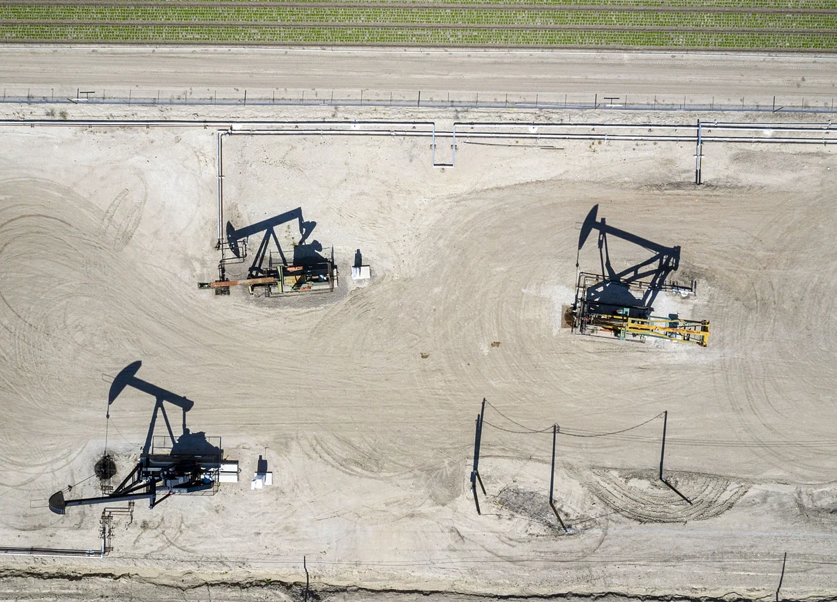 OPEC+ Discusses Output Hike in Preparation for Next Meeting