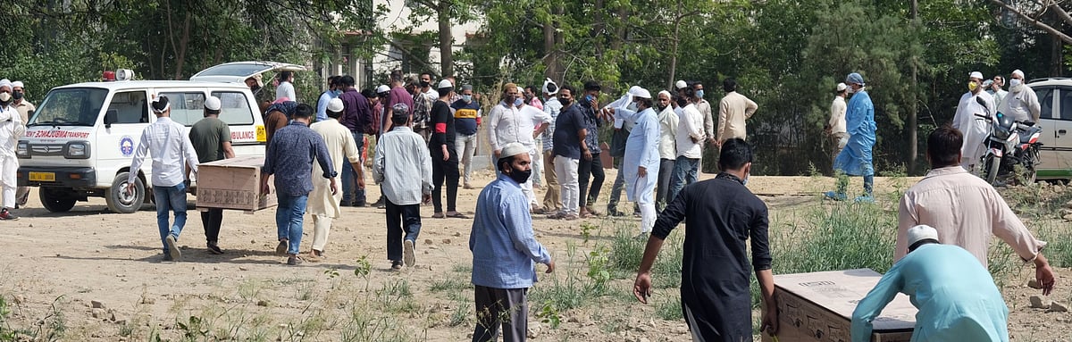 Covid Deaths Reach 4 Million as India Eclipses U.S., U.K.