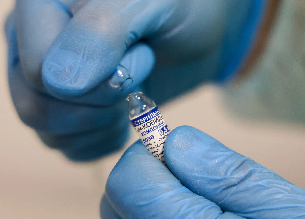 World’s Top Vaccine Maker to Boost Delayed Sputnik V Rollout