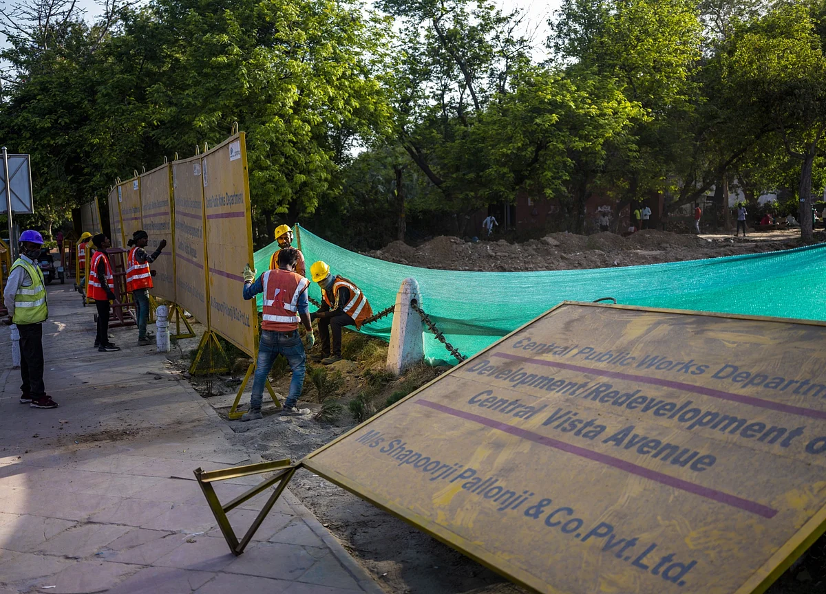 Indians Prefer Job Guarantee Over Cash Handouts, LSE Study Says