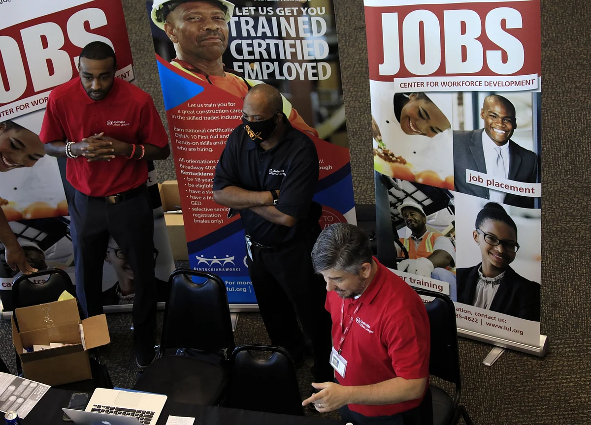 U.S. Job Openings Rise to Record, Underscore Hiring Difficulties