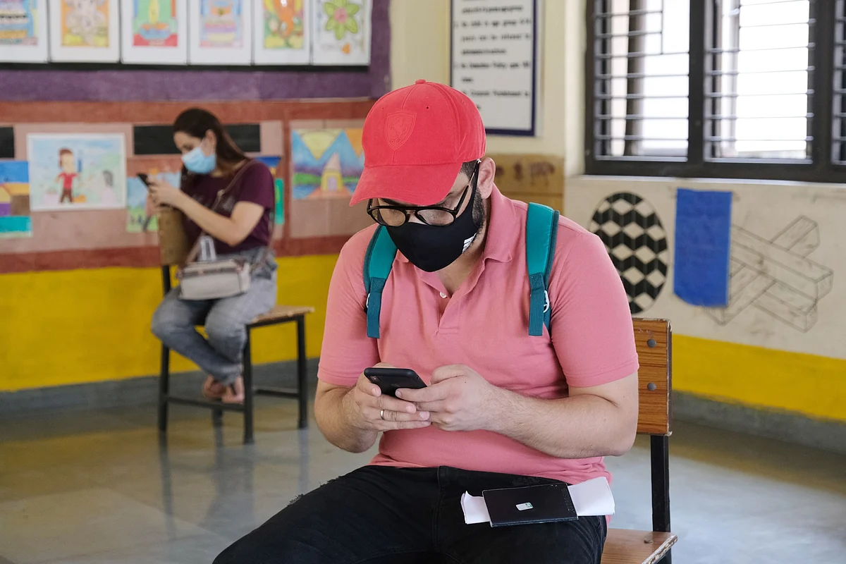 Covid-19 India Updates: Nearly 39,000 New Infections; Active Cases At 4.3 Lakh