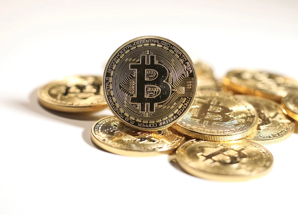 Bitcoin Price Chart Flashes a Warning Signal