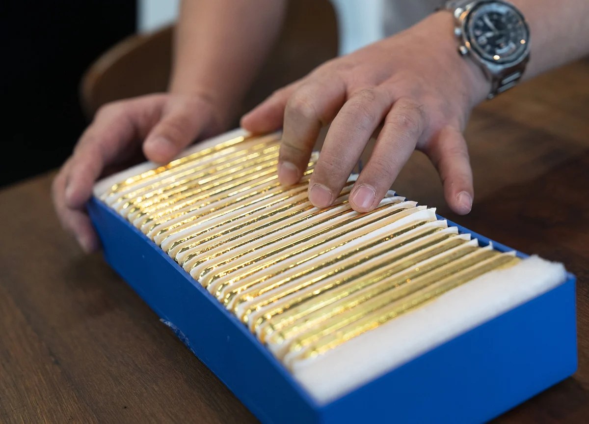 Gold Poised for Third Weekly Advance on Recovery Headwinds