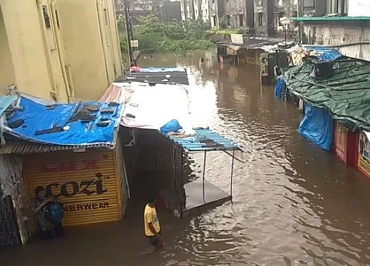 Highest One-Day July Rainfall in Seven Years Kills 25 in Mumbai