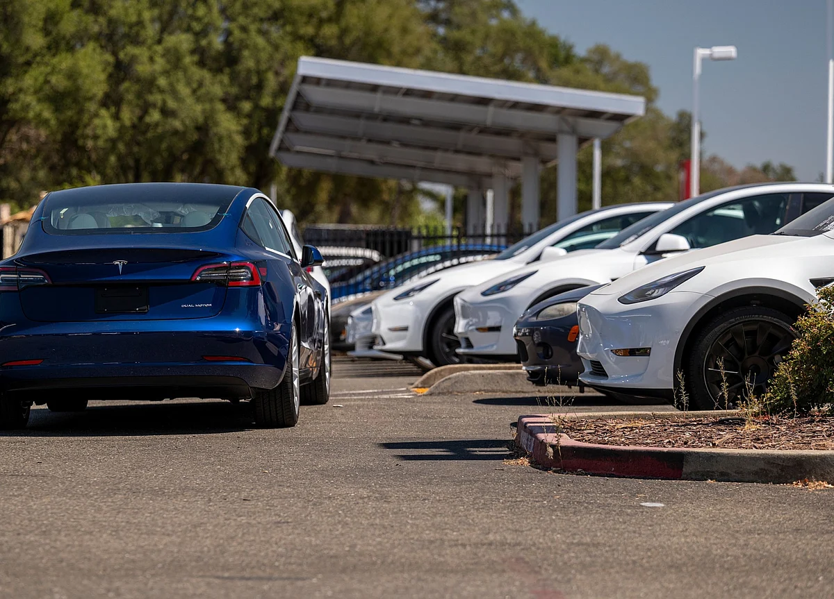 Tesla Wins Volkswagen’s Support in Push for India EV Tax Cut