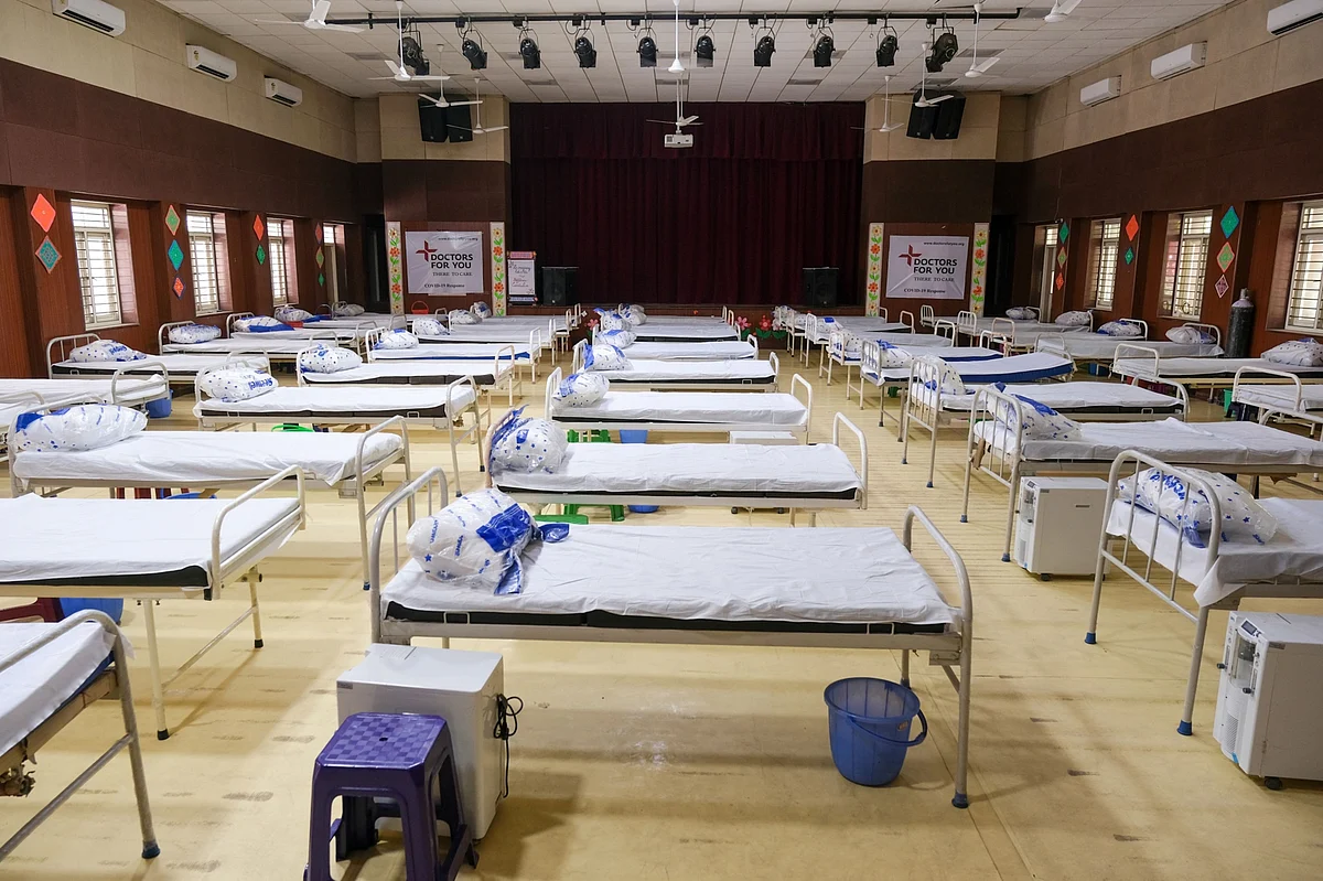 <div class="paragraphs"><p>Beds at a makeshift Covid-19 quarantine facility. (Photographer: T.Narayan/Bloomberg)</p></div>