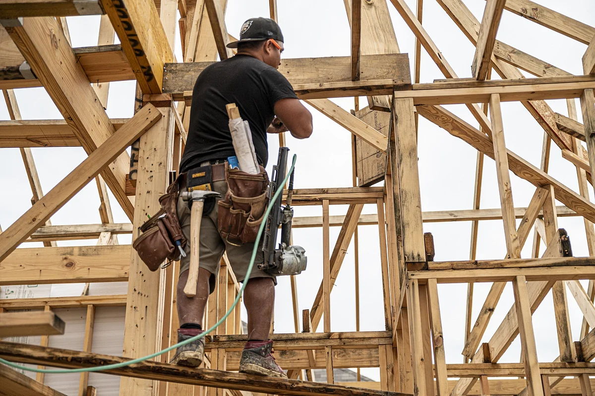 U.S. Housing Starts Fall More Than Forecast to Three-Month Low