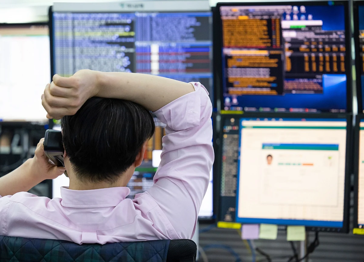 Big Tech Drives S&P 500 to 12th Record in August: Markets Wrap