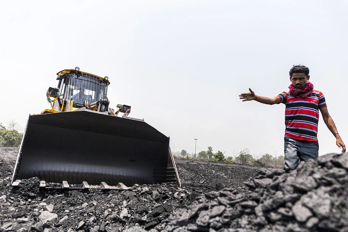 Coal India Unions Seek 50% Rise in Staff Salaries in Early Talks
