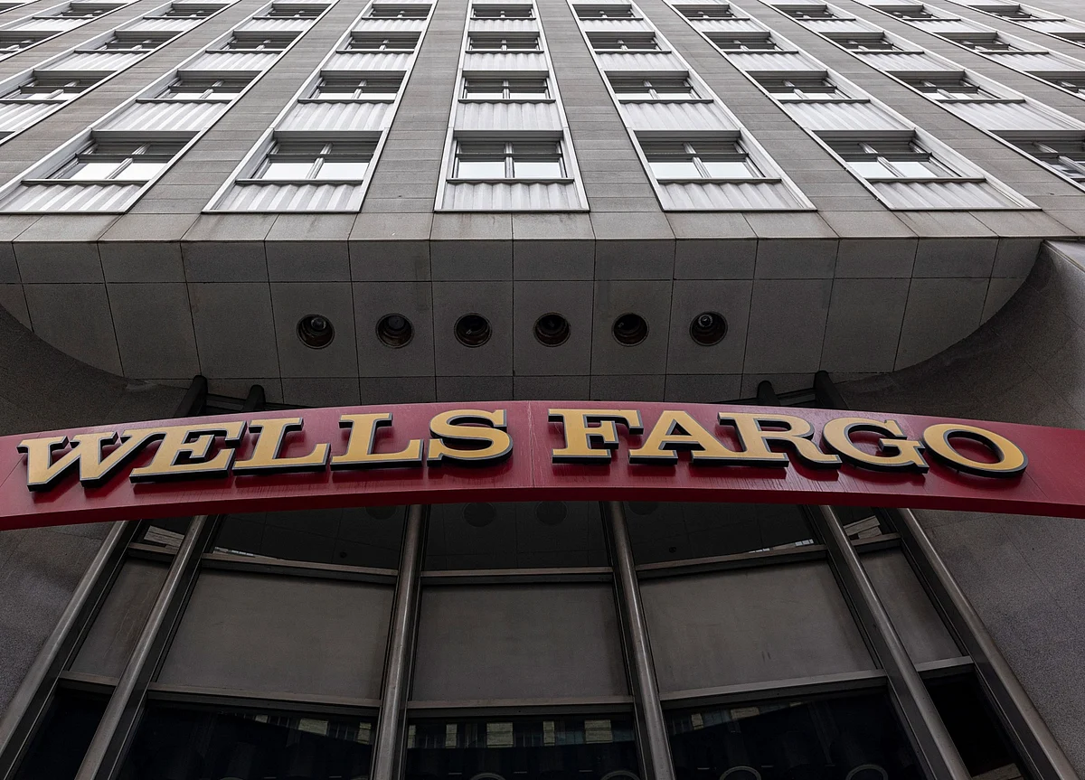 Wells Fargo Names Steve Black Chairman as Noski Steps Down