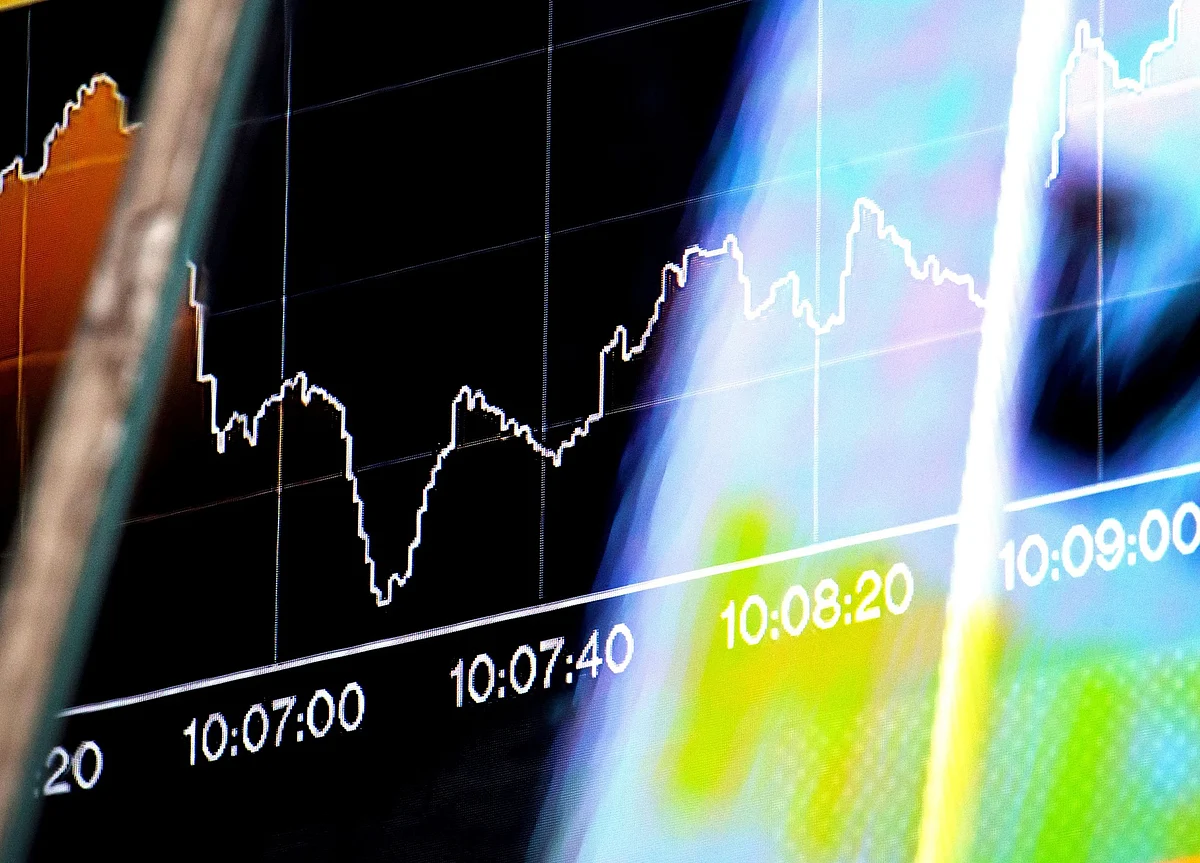 Sensex, Nifty Snap Three-Day Winning Streak As I.T., Realty Stocks Drag
