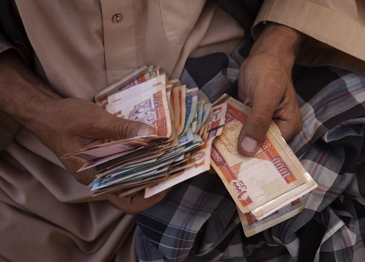 The Taliban Can’t Print Cash and Other Afghan Business Challenges