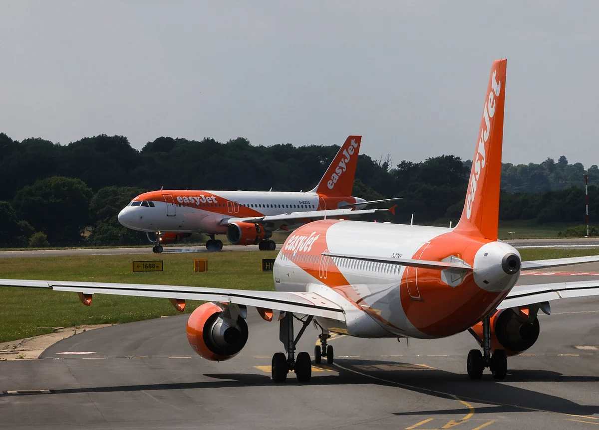 EasyJet Spurns Buyout Approach, Sets $1.65 Billion Stock Sale