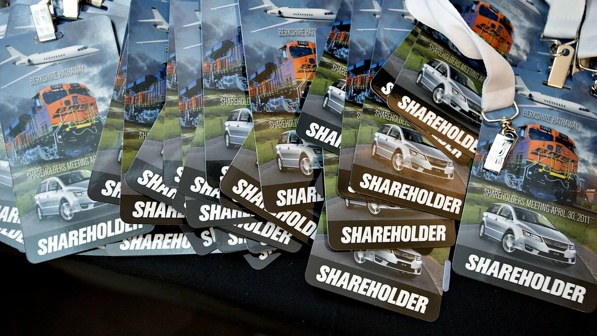 <div class="paragraphs"><p>Shareholder credentials for the 2011 Berkshire Hathaway Inc. shareholders meeting. (Photographer: Daniel Acker/Bloomberg)</p></div>