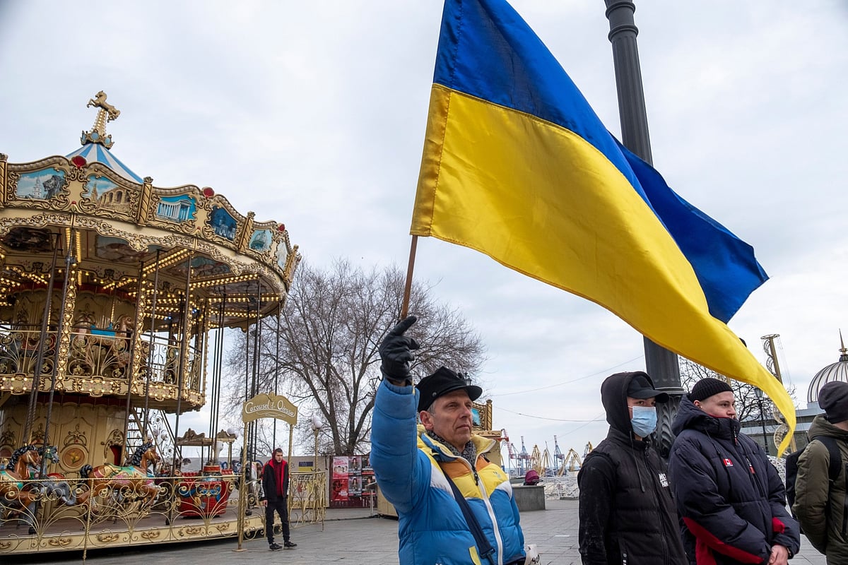 Ukraine Update: Biden Offers Weapons, Calls Putin 'War Criminal' - Vimarsana News